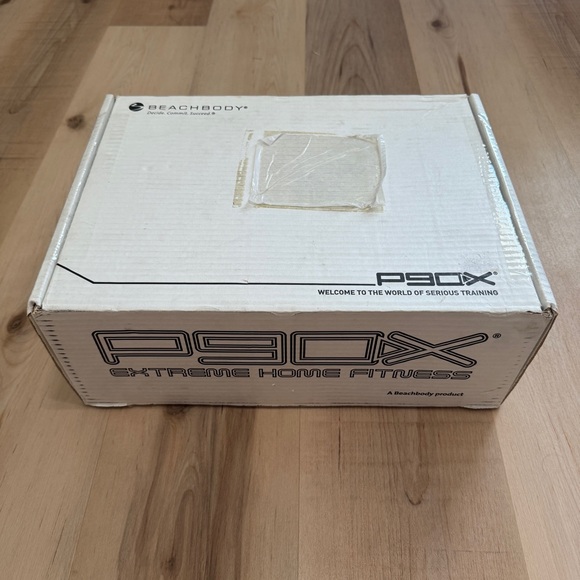 P90X Home Fitness Beach Body 12 Disc Set w/ Resistance Bands and Nutrition Plan - Picture 4 of 11